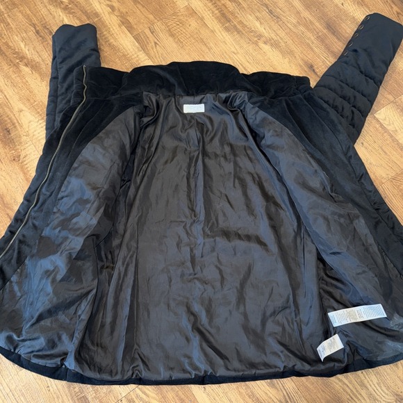 Sofia Vergara Black Puffer Jacket Coat Velveteen Womens Size Medium Comfy Soft - Picture 8 of 8